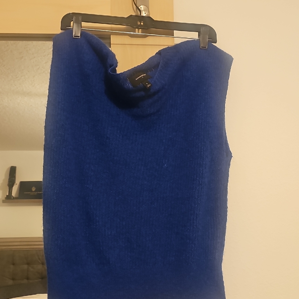 Elegant Blue Women's Sweater
